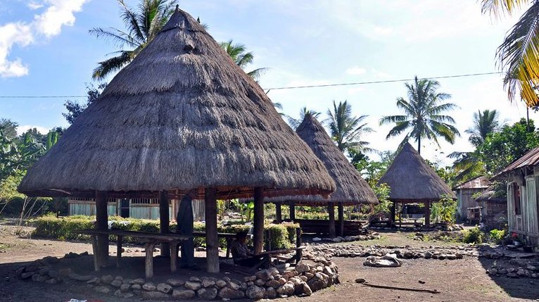 Lopo, Rumah Adat Nusa Tenggara Timur